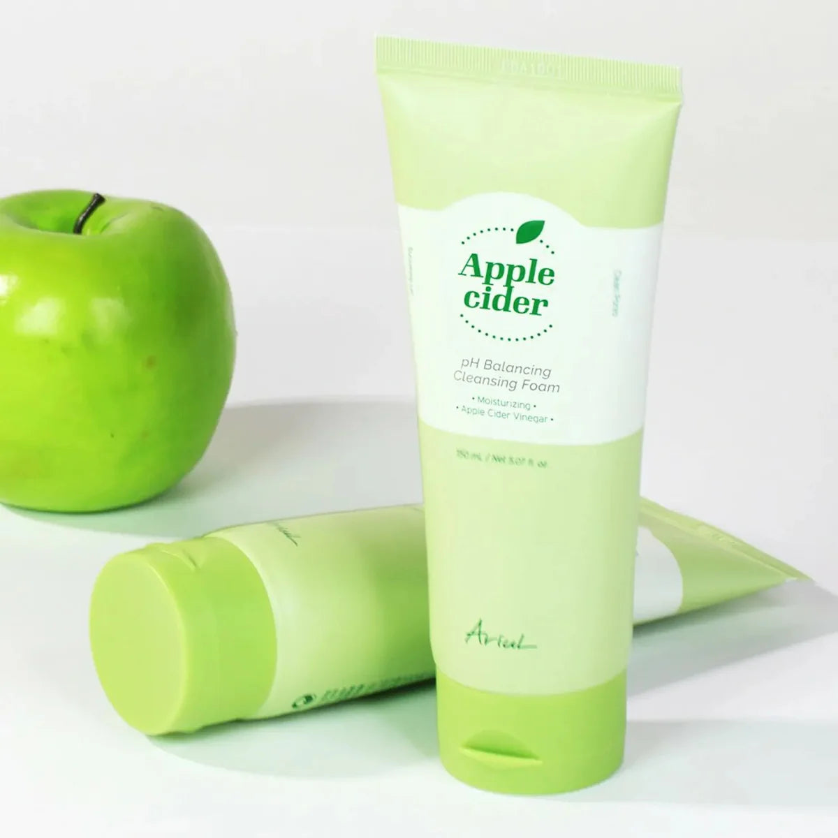 [Ariul] Apple Cider pH Balancing Cleansing Foam 5.07 fl oz (150ml)